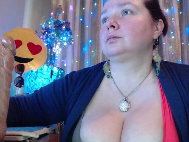 VIPLLLaraVIP's BongaCams show and profile