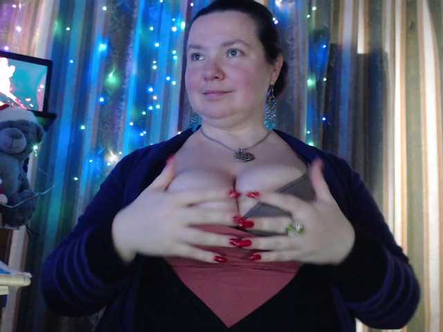 VIPLLLaraVIP's BongaCams show and profile