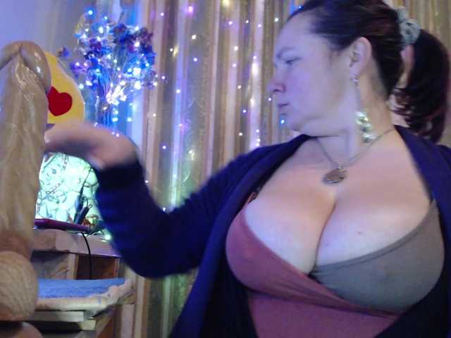 VIPLLLaraVIP's BongaCams show and profile