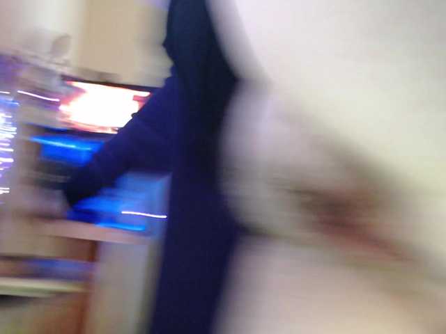 VIPLLLaraVIP's BongaCams show and profile