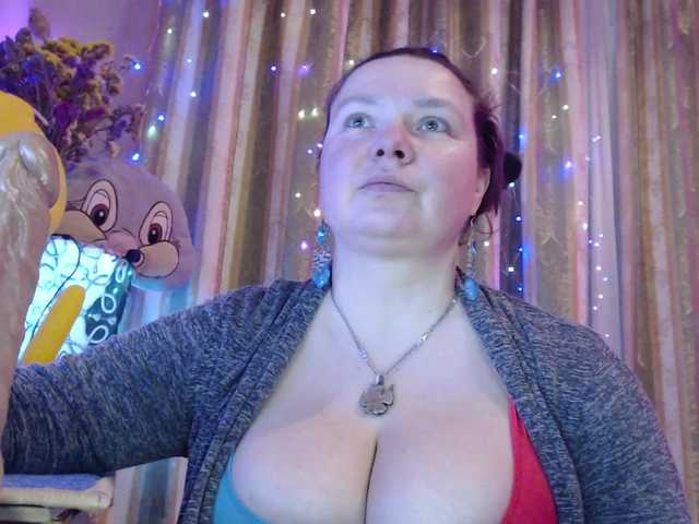 VIPLLLaraVIP's BongaCams show and profile