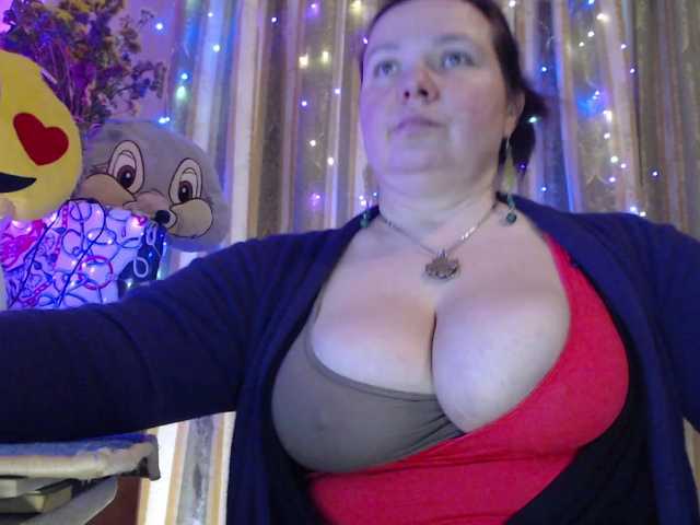 VIPLLLaraVIP's BongaCams show and profile
