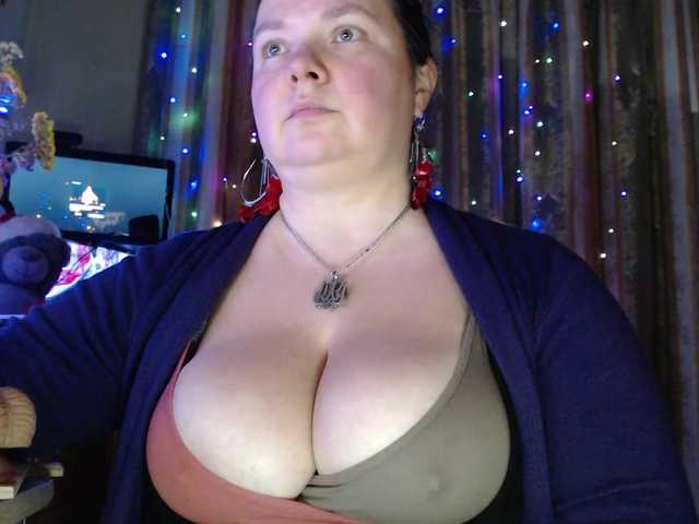 VIPLLLaraVIP's BongaCams show and profile