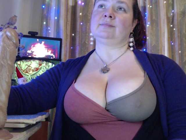 VIPLLLaraVIP's BongaCams show and profile