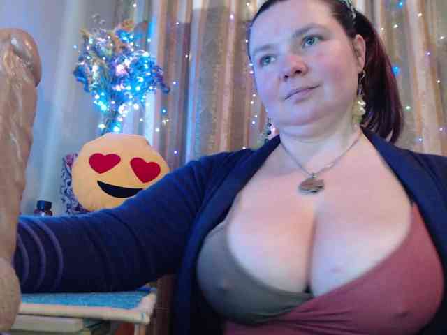 VIPLLLaraVIP Live Webcam on BongaCams