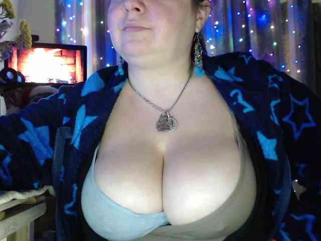 VIPLLLaraVIP VIPLLLaraVIP