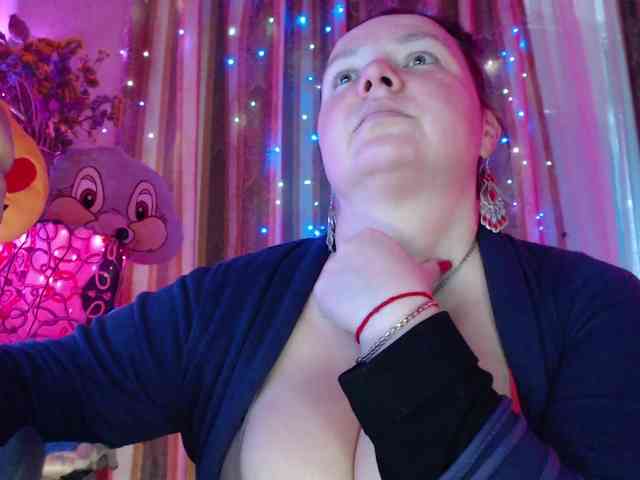 VIPLLLaraVIP Live Webcam on BongaCams