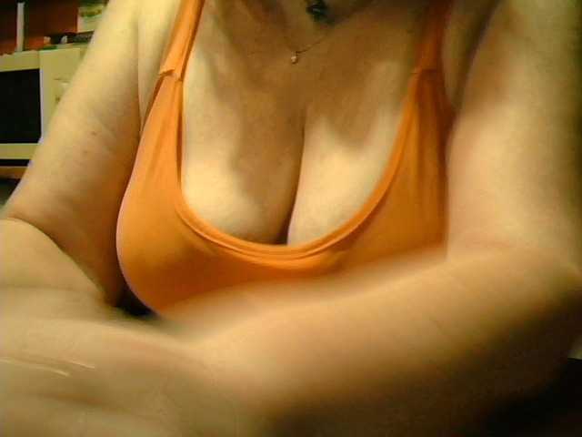 GapeMyHole's BongaCams show and profile