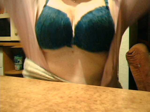 GapeMyHole's BongaCams show and profile