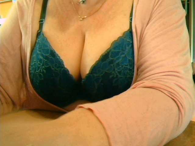 GapeMyHole's BongaCams show and profile