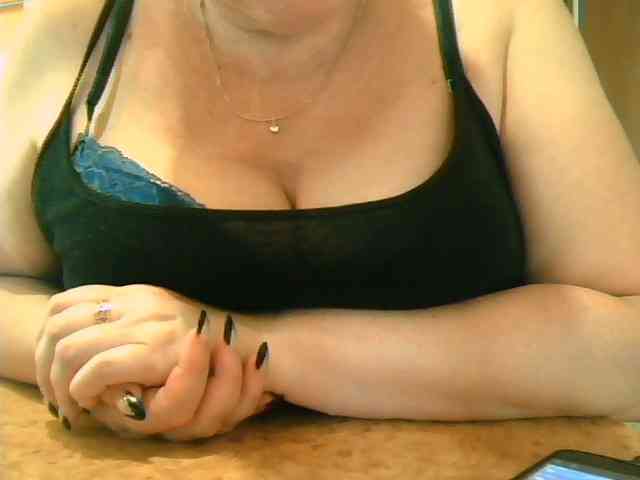 GapeMyHole webcam
