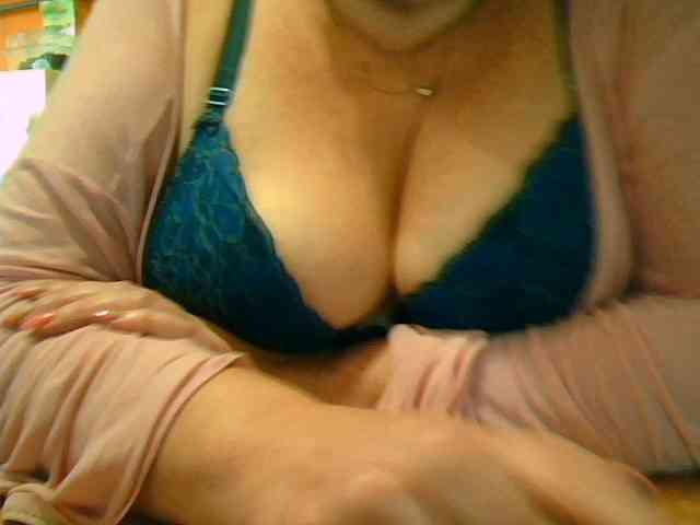 GapeMyHole webcam