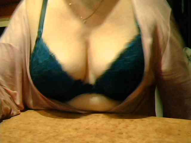 GapeMyHole webcam