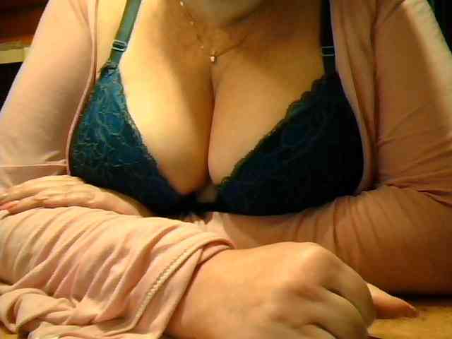 GapeMyHole Live Webcam on BongaCams