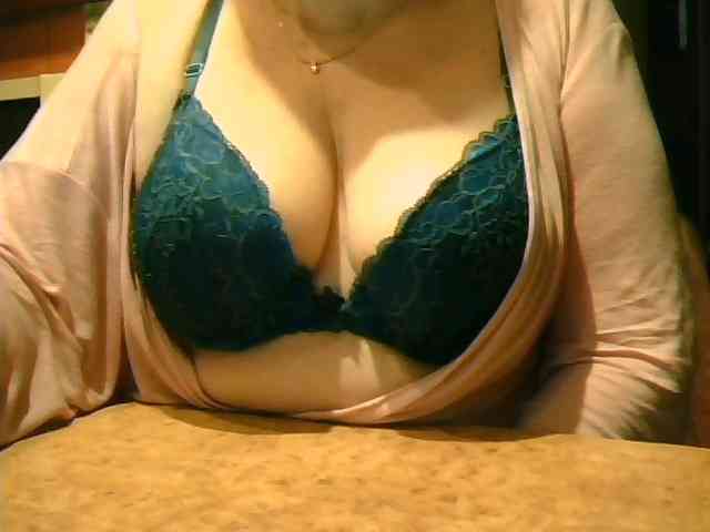 GapeMyHole webcam