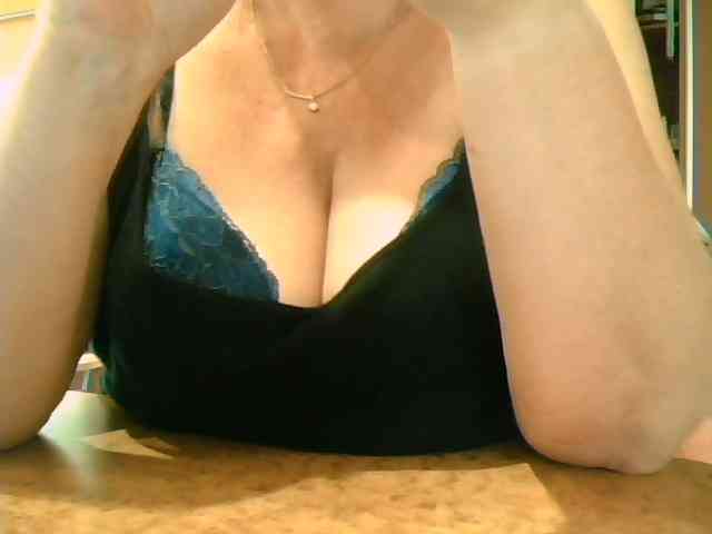 GapeMyHole webcam