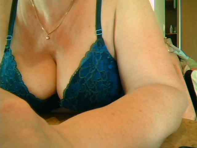 GapeMyHole webcam