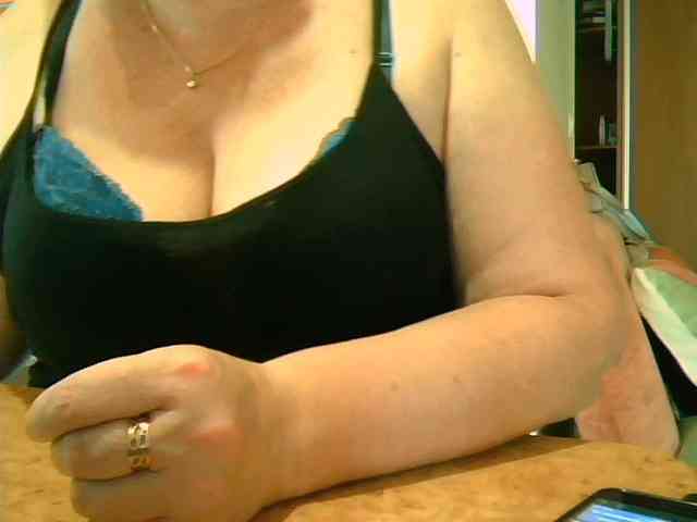 GapeMyHole webcam