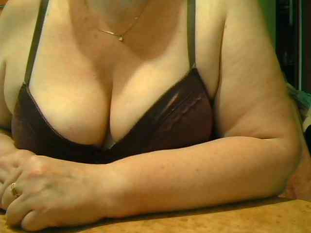 GapeMyHole webcam
