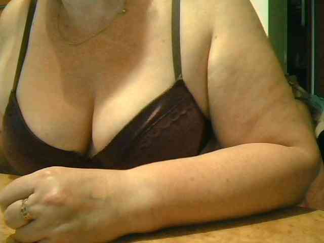 GapeMyHole webcam
