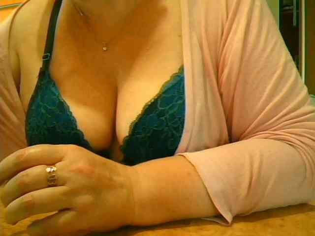 GapeMyHole webcam