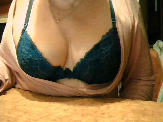GapeMyHole webcam