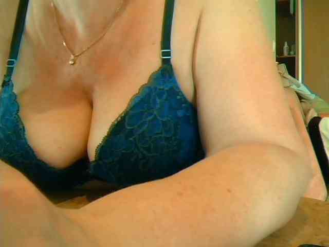 GapeMyHole webcam