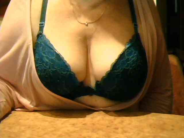 GapeMyHole webcam