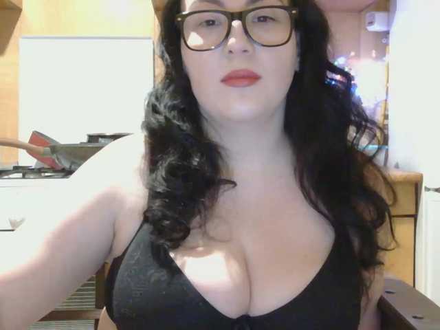 tatianamedi's BongaCams show and profile