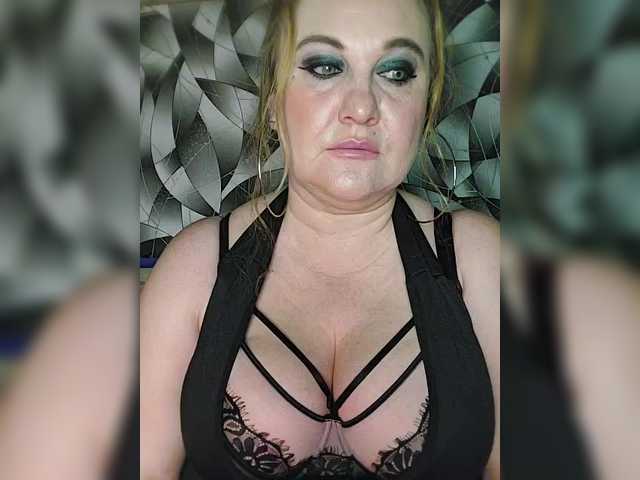 milli1983 from BongaCams