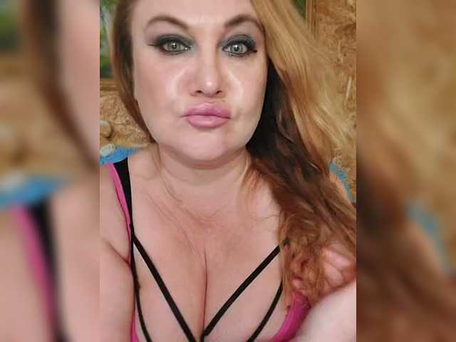 milli1983 from BongaCams is Freechat
