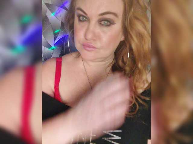 milli1983 — Domi is powered by 26 tokens. Lovense is powered by 2 tokens. Favorite Vibration 88 tokens on Lovense   @total - countdown: @sofar collected, @remainIt I'm sitting naked for the rest of the time