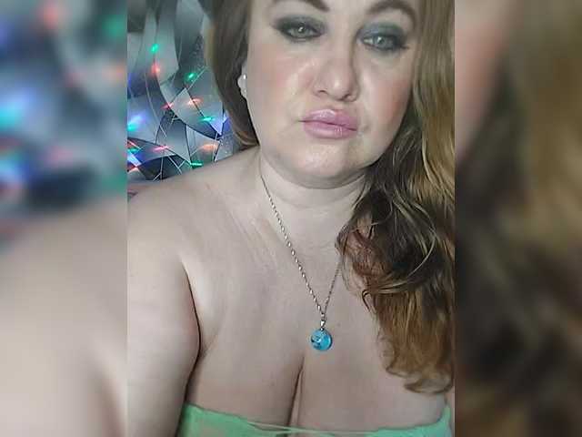 milli1983 live cam profile