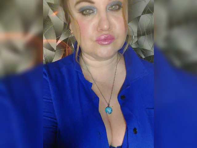 milli1983 — Domi is powered by 26 tokens. Lovense is powered by 2 tokens. Favorite Vibration 88 tokens on Lovense   @total - countdown: @sofar collected, @remainIt I'm sitting naked for the rest of the time