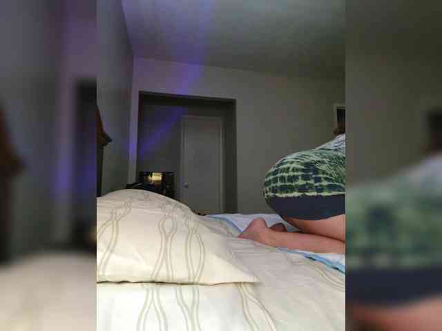 PrurientGem webcam