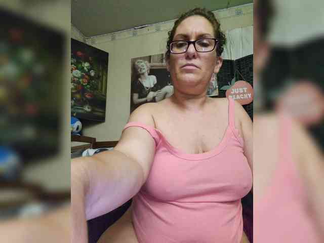PrurientGem webcam