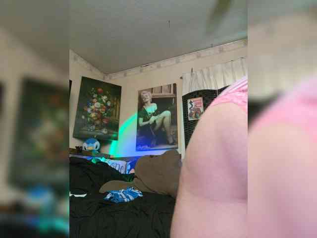 PrurientGem webcam