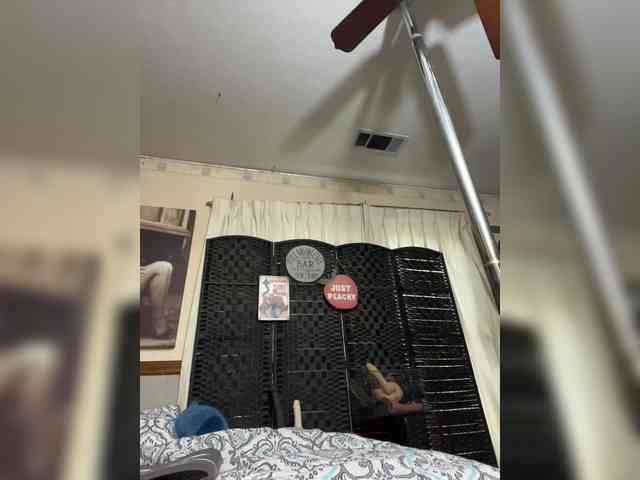 PrurientGem webcam