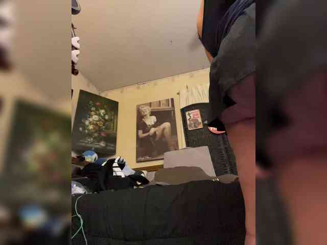 PrurientGem webcam