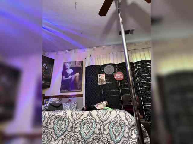 PrurientGem webcam