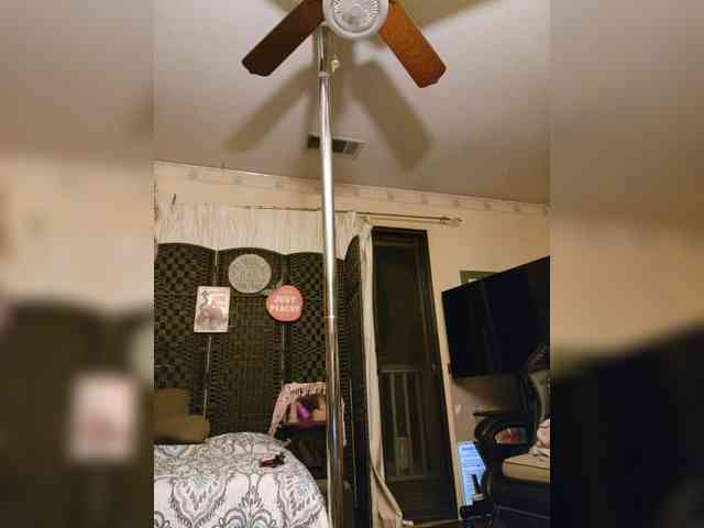PrurientGem webcam