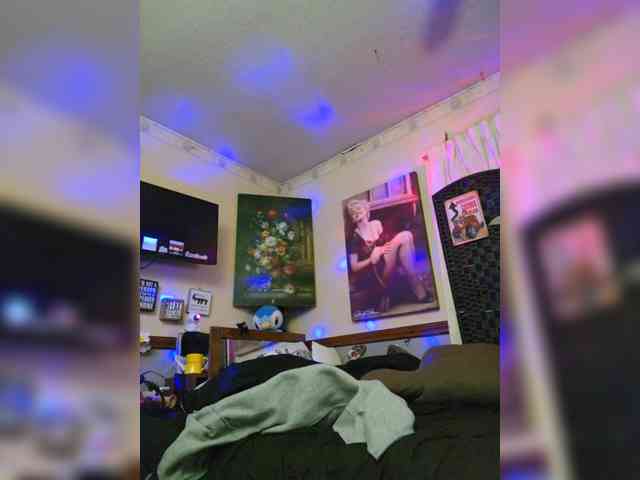PrurientGem webcam