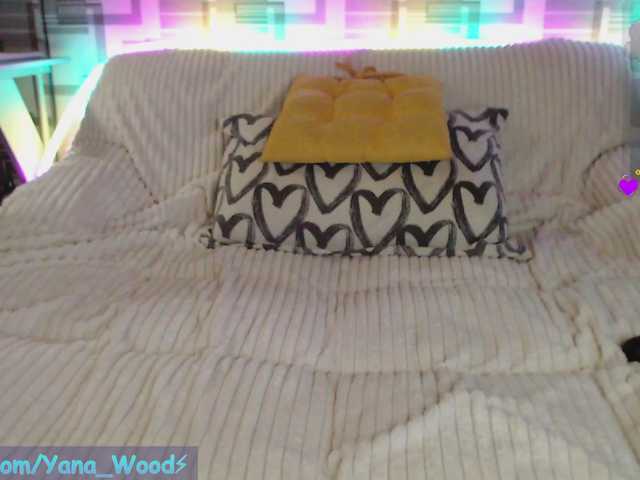 camkittana's BongaCams show and profile