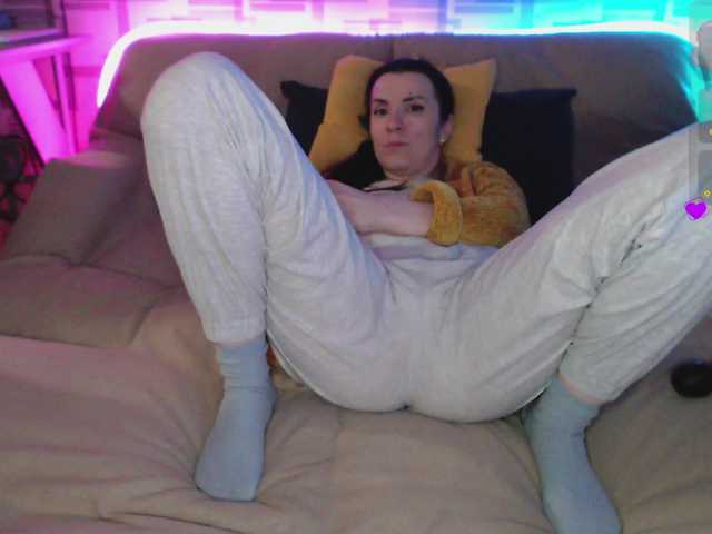 camkittana's BongaCams show and profile