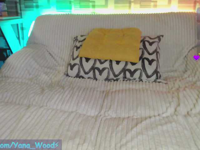 camkittana's BongaCams show and profile