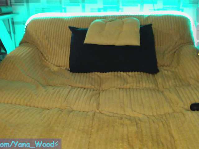 camkittana's BongaCams show and profile