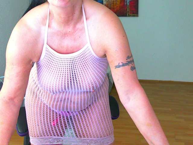 illymaus's BongaCams show and profile