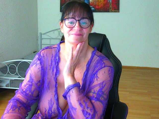 illymaus's BongaCams show and profile