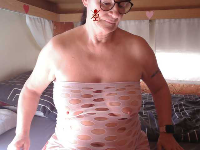 illymaus's BongaCams show and profile