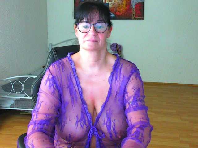 illymaus's BongaCams show and profile